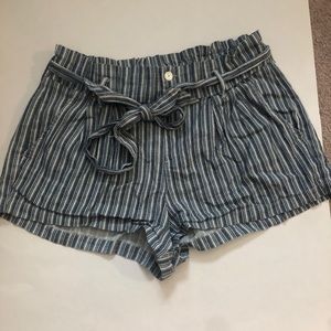 4 FOR 25🌿🍷Paper bag shorts